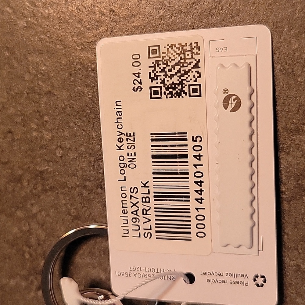 NWT Lululemon Silver Black Logo Keychain - Picture 4 of 7